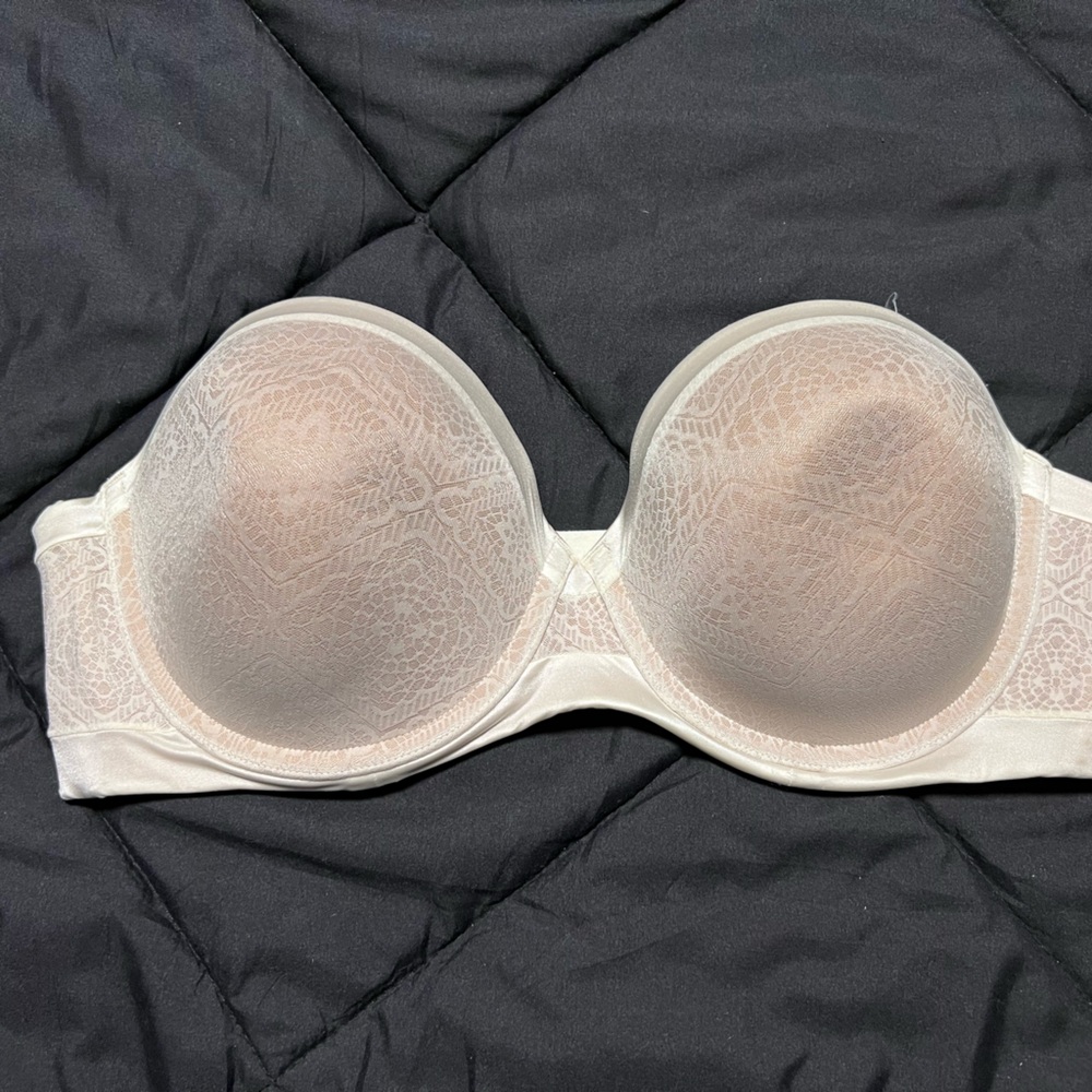 Strapless bra